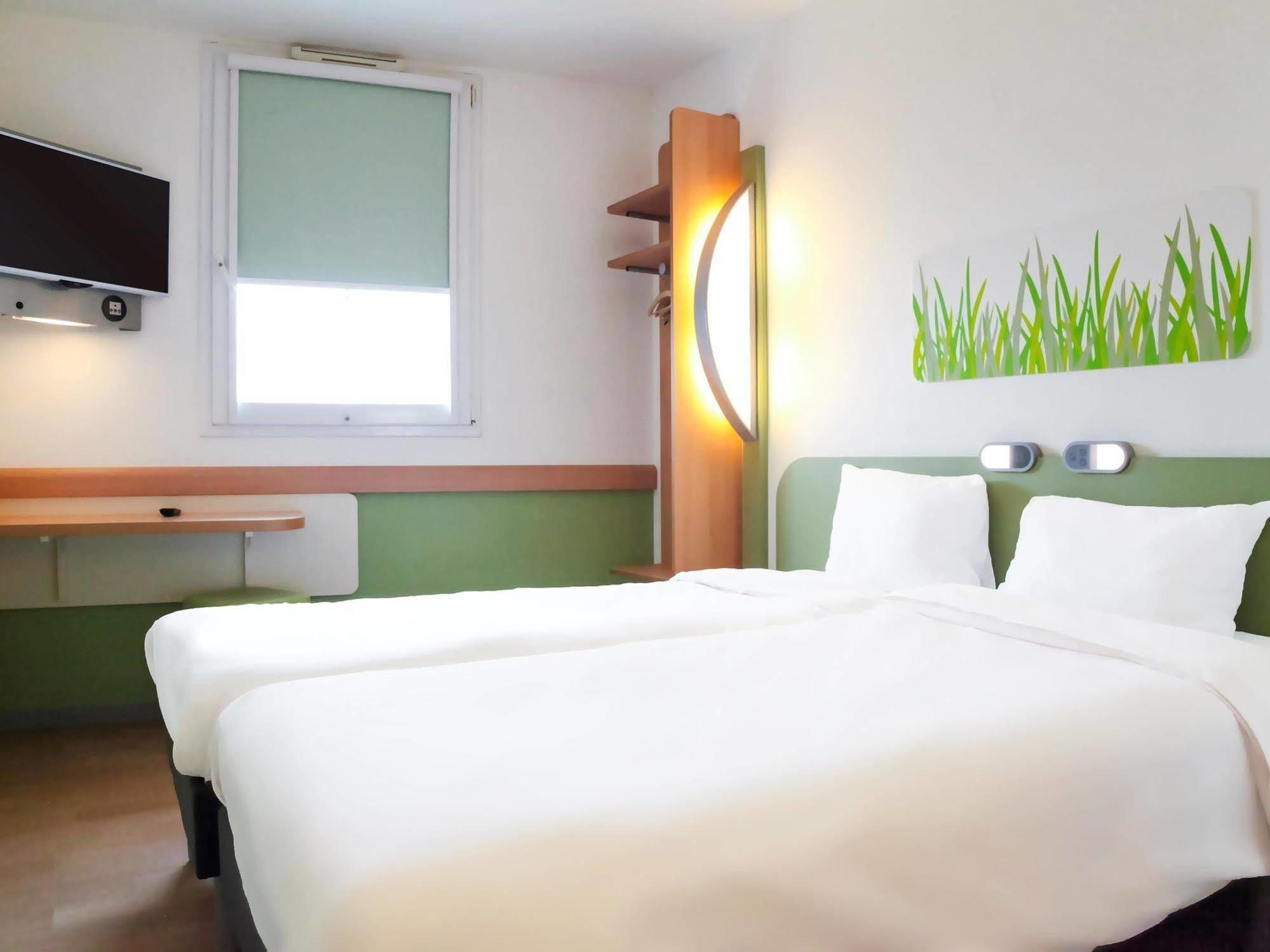 Ibis Budget Bayeux 2*