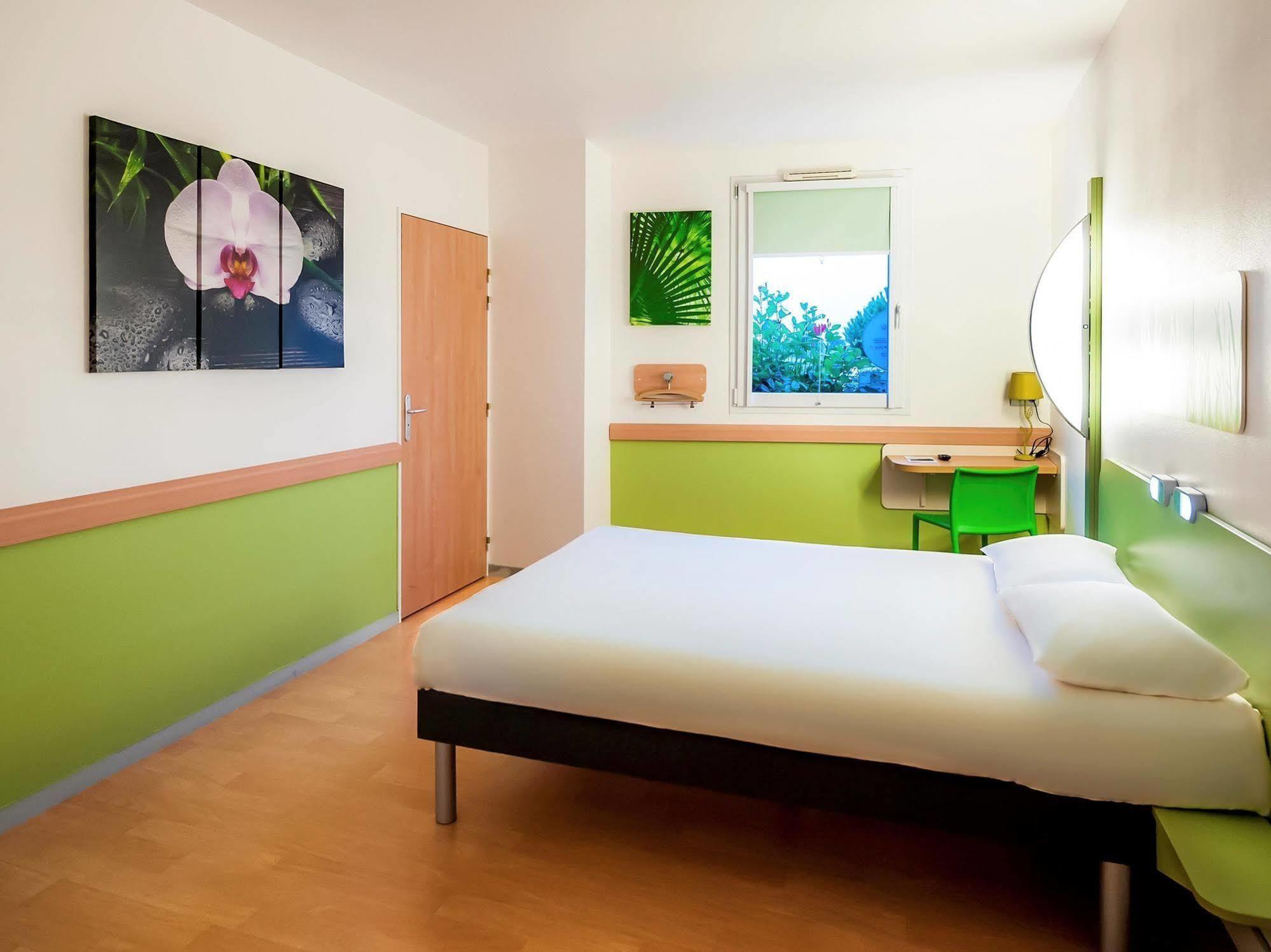 Ibis Budget Bayeux 2*